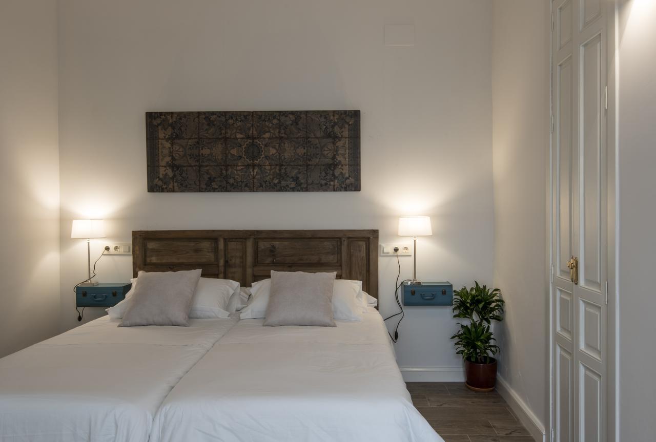 Santa Maria Apartments Севиля Екстериор снимка