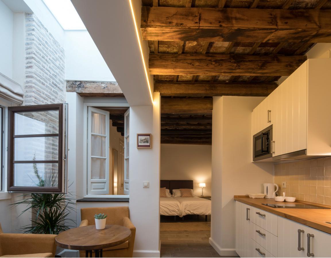 Santa Maria Apartments Севиля Екстериор снимка